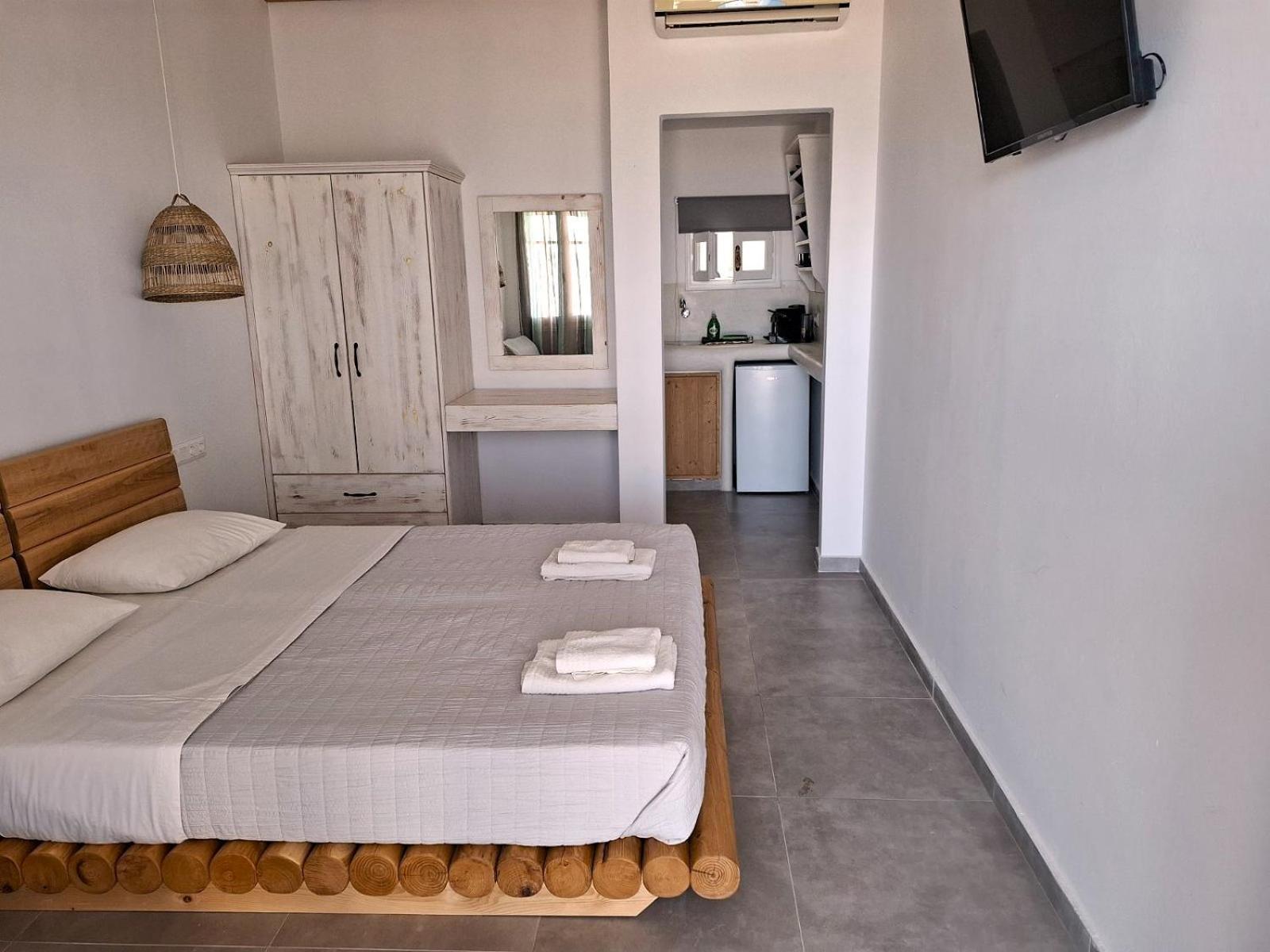 Κalamitsi Rooms & Apartments Kímolos Exterior foto
